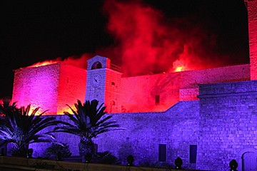 Re Manfredi: Incendio del Castello di Trani