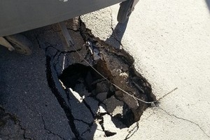 Cedimento del manto stradale