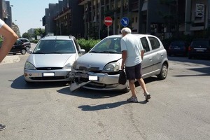 Incidente in piazza Albanese