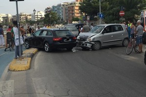 Grave incidente sul Lungomare Cristoforo Colombo