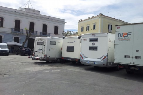 Camper in piazza Plebiscito