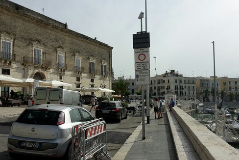 Varchi elettronici via Statuti Marittimi, porto di Trani