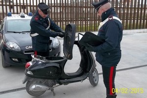 In Vespa senza patente