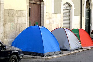 Accampamento di extracomunitari a Trani