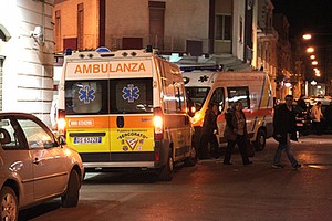 Ambulanze in piazza della Repubblica