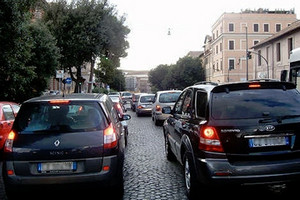 Auto bloccate nel traffico