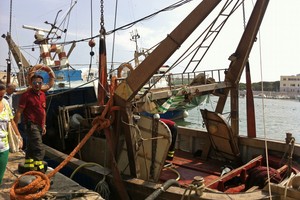 Carmela madre peschereccio affondato porto