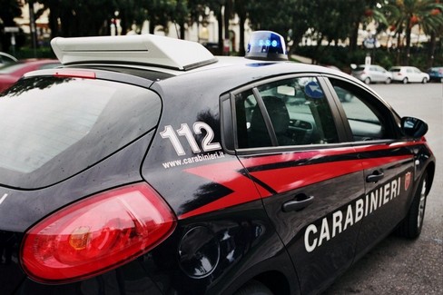 Estorsione di denaro e spaccio di sostanze stupefacenti, l'operazione dei Carabinieri di Barletta