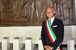 Inaugurazione bassorilievo degli Statuti Marittimi in piazza Quercia