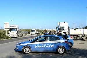 Protesta dei tir a Trani