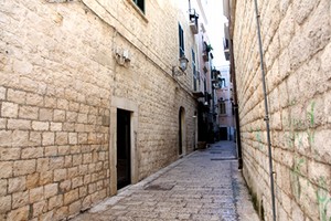 Vico San Basile, centro storico di Trani