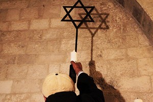 Si accendono le luci di Chanukkà alla Sinagoga Scolanova di Trani