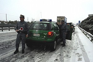 Corpo forestale dello Stato sulla neve