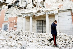 "Draquila ", la Guzzanti sfida il potere