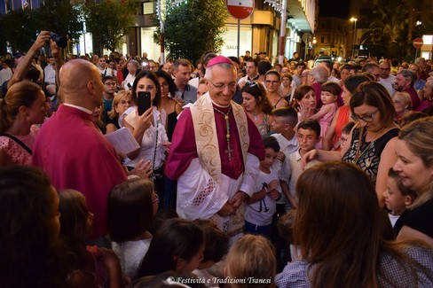 Festa di San Nicola: benedizione dei bambini