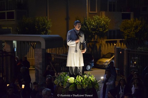 San Giuseppe Moscati, processione a Trani