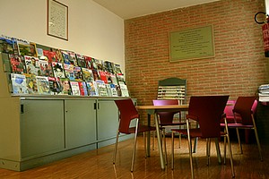 Emeroteca Biblioteca Trani