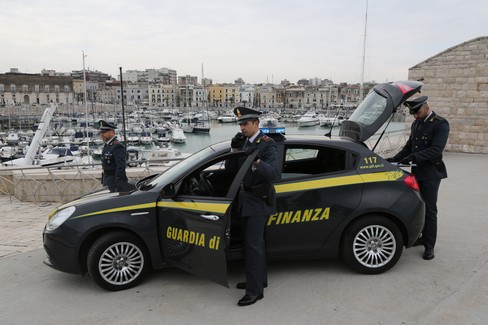 Operazione Bed&black Fast della Guardia di Finanza di Trani