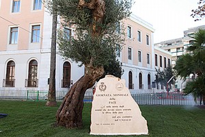Giornata Mondiale Pace - Stele piazza Natale d'Agostino