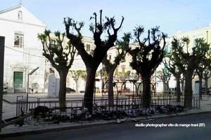 Rogo nella notte in piazza San Michele, distrutta una giostrina