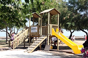 Giostre nella villa comunale di Trani