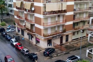 Macchine in via Malcangi