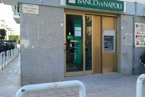 bancomat piazza Albanese