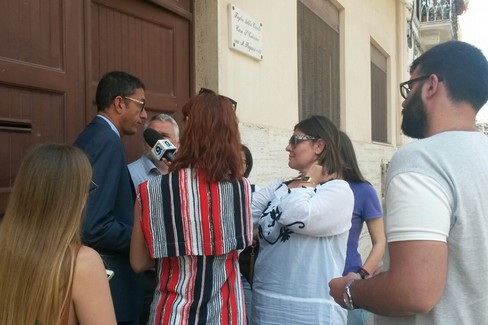 suore Vincenziane accolgono migranti