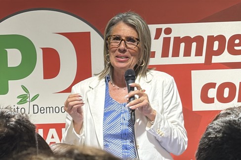 𝐋𝐚 𝐩𝐨𝐥𝐢𝐭𝐢𝐜𝐚 𝐞̀ 𝐬𝐞𝐫𝐯𝐢𝐳𝐢𝐨: Ines Fabbretti [Pubbliredazionale]