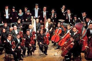 Orchestra allegro moderato giullare