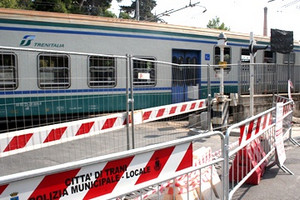Passaggio a livello di via Corato a Trani