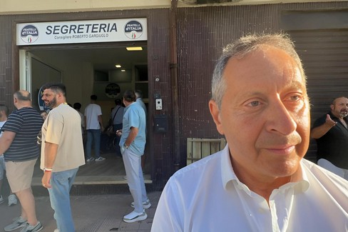 Roberto Gargiuolo (Fratelli d'Italia) inaugura la sua segreteria politica