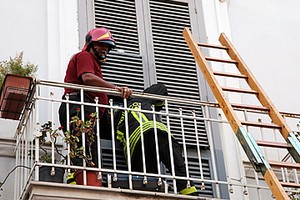 Vigili del fuoco salvano un'anziana signora di Trani