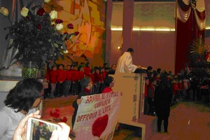 esibizione per Santa Lucia nella parrocchia Angeli Custodi