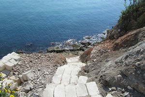 Scaletta sul lungomare Mongelli