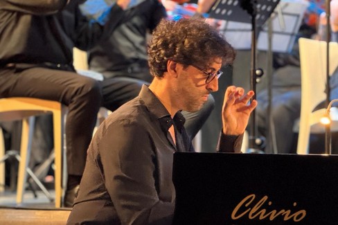  "Vita da Naufrago " del M°Alfonso Soldano e l'Orchestra  "Suoni del Sud " diretta dal M°Benedetto Montebello