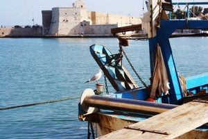Porto di Trani e Fortino da un peschereccio