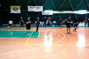 Volley, tensostatico comunale di Trani