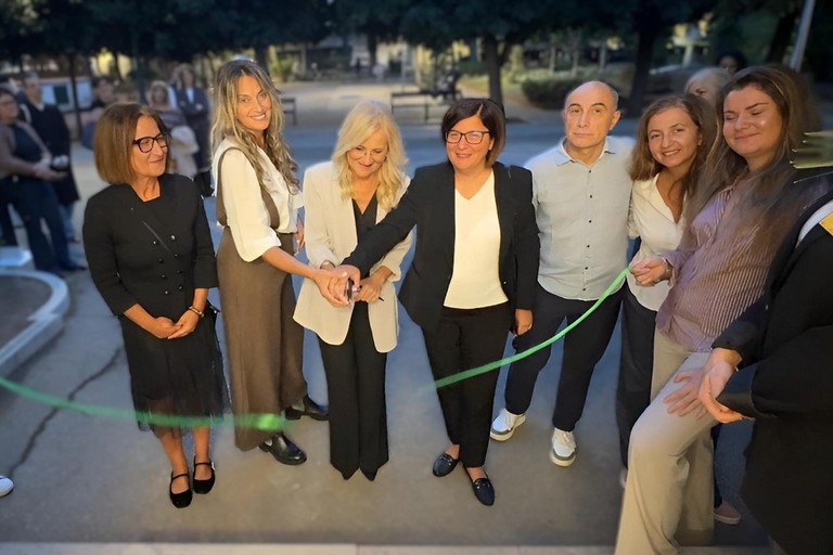 «Mare, Pietra e Radici»: Trani e Camogli unite dall'obiettivo, la mostra allo Chalet della Villa Comunale. <span>Foto Tonino Lacalamita</span>
