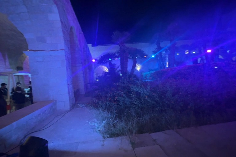 Trani si illumina con