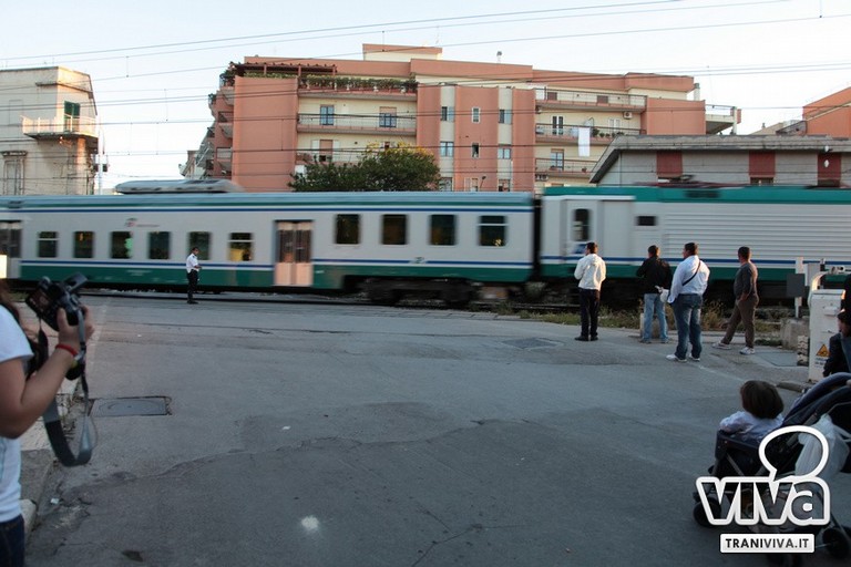 via De Robertis passaggio a livello