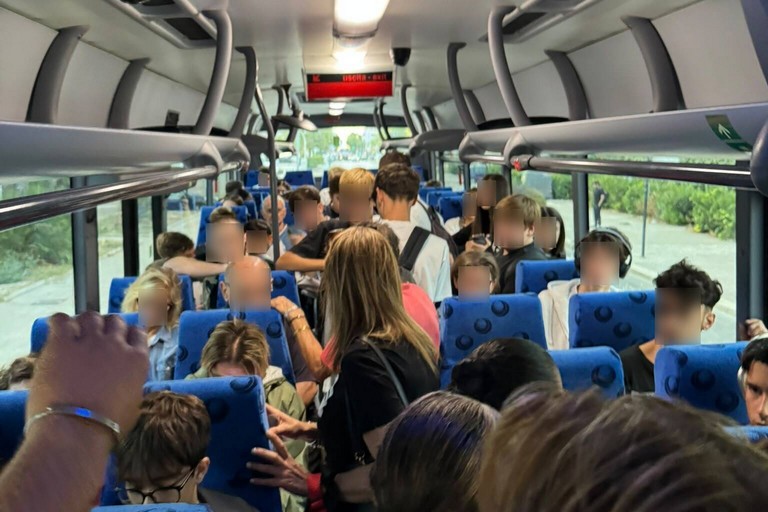 Trani | Disagi nel trasporto scolastico: studenti pendolari lasciati a terra ad Andria