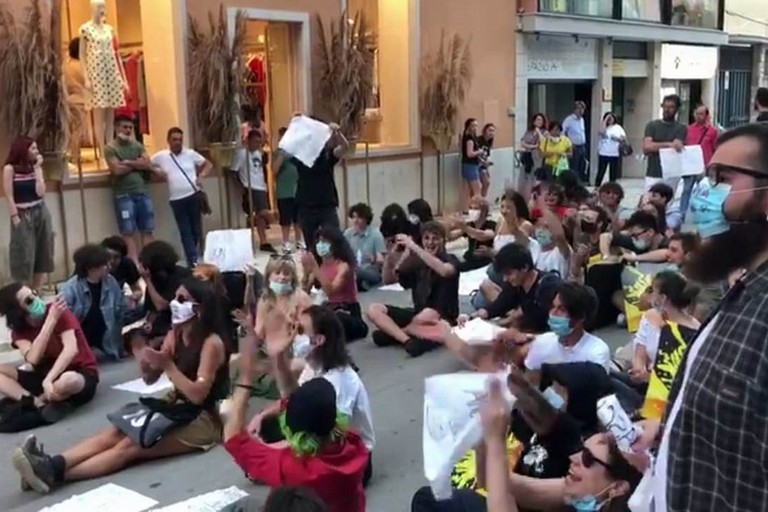 Salvini contestato