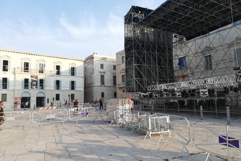 Palco in allestimento