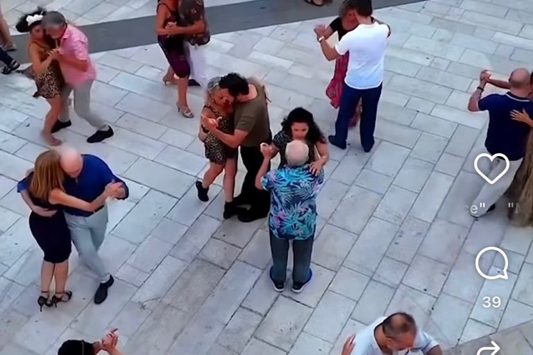 Tango