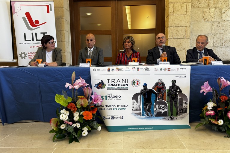 Conferenza stampa | 8ª Edizione del Trani Triathlon Olimpico. <span>Foto Tonino Lacalamita</span>