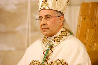 arcivescovo Monsignor Giovan Battista Pichierri