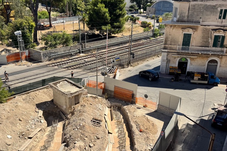 Passaggio a Livello di Via De Robertis:. <span>Foto Tonino Lacalamita</span>