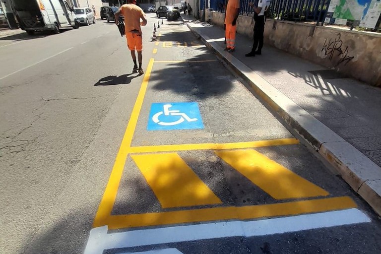 Trani - Polizia Locale, segnaletica. <span>Foto Michele Straniero</span>