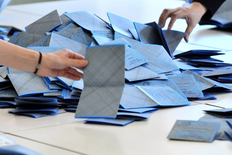 Nomina scrutatori a Trani. <span>Foto Credits</span>